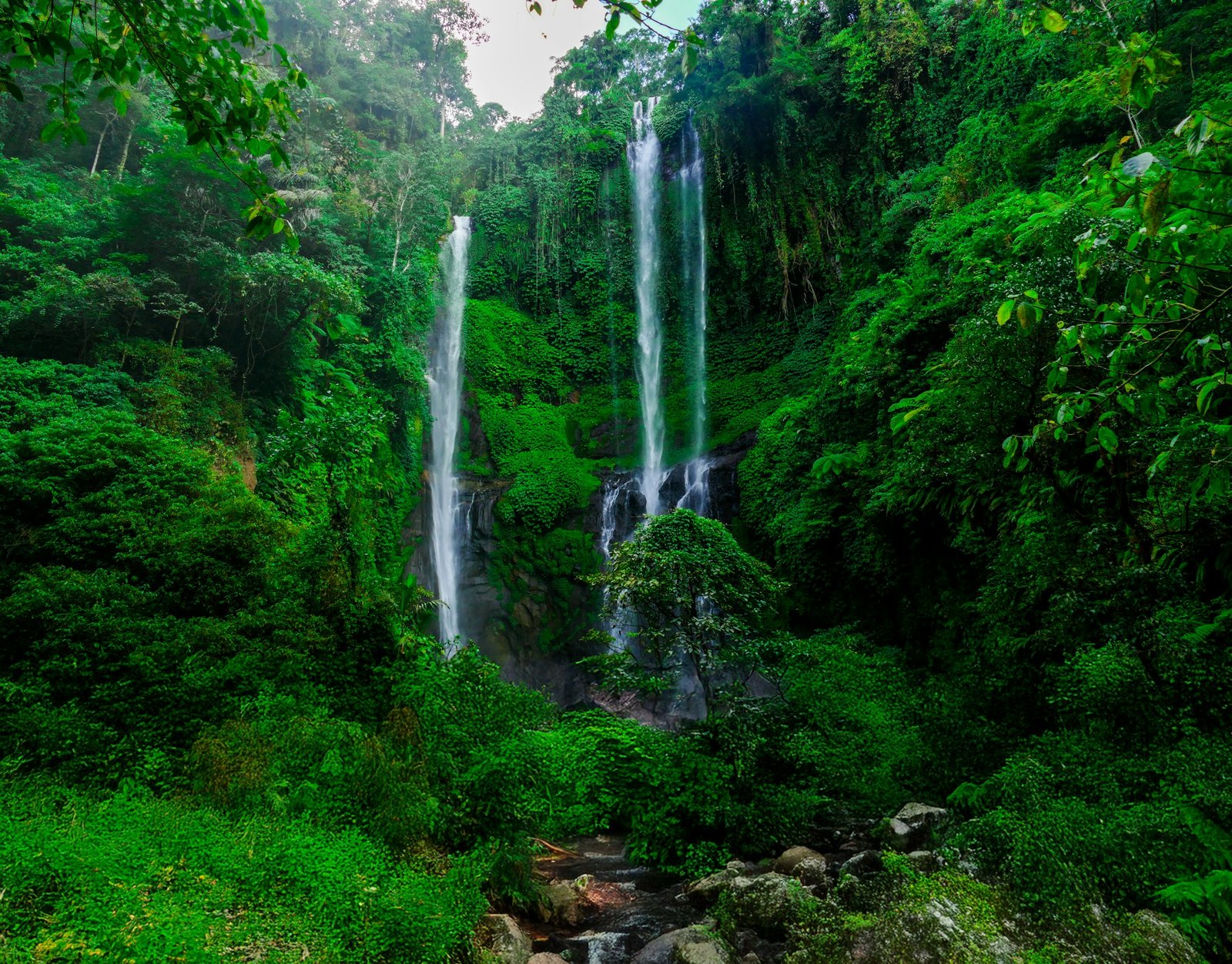 sekumpul waterfall
